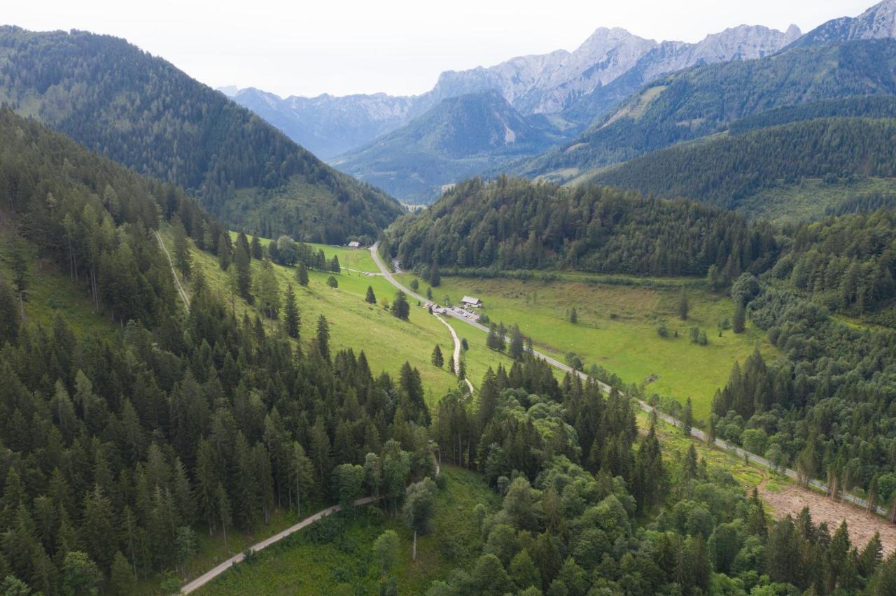 Хостел Zickerreith Almhutte Rosenau am Hengstpass Екстер'єр фото